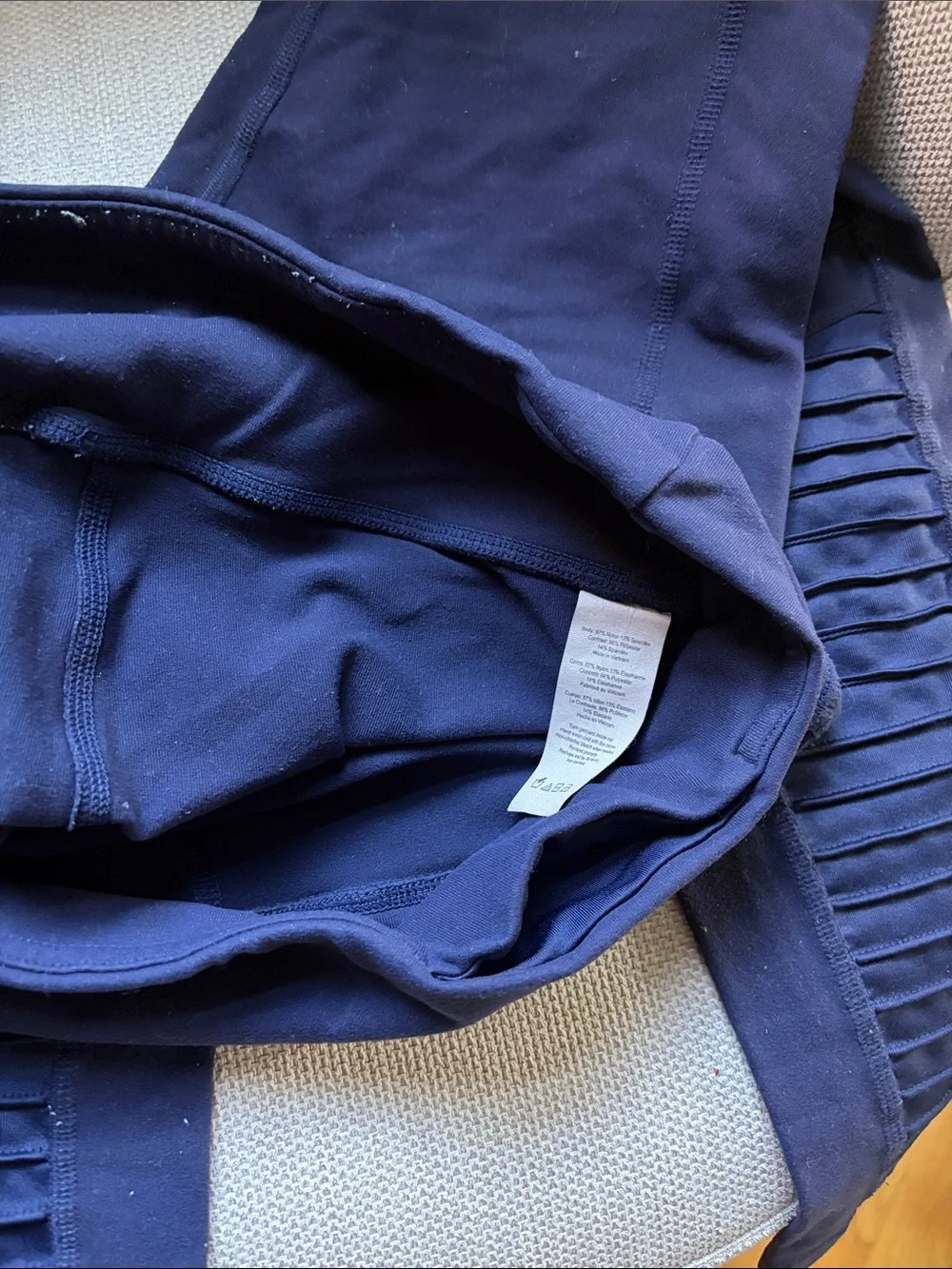 ALO Yoga Navy Blue Ribbed-Panel Leggings